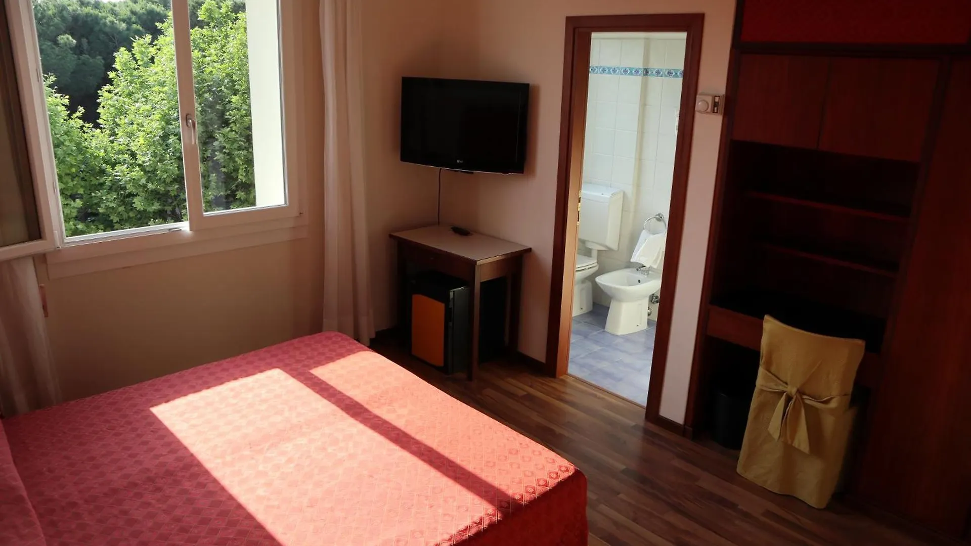Hotel Corallo Marina Romea